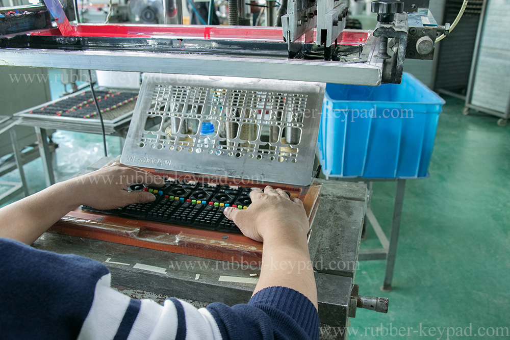 proceso de teclado de serigraf&iacute;a