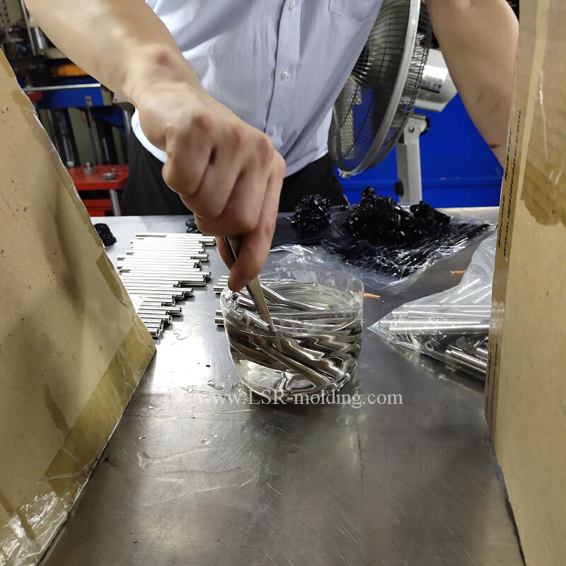 sobremoldeo de metal (1)